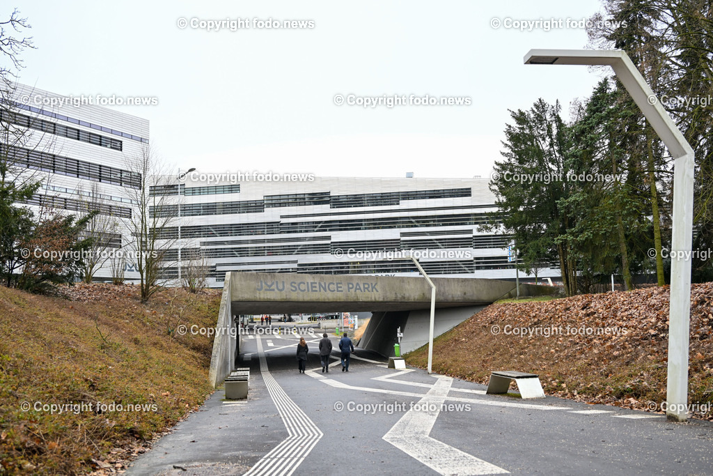 JKU Linz_ Science Park_ 09.02.2024-9 | 09.02.2024, Johannes Kepler Universitaet Linz, AUT, JKU, Gelaende, im Bild JKU Linz, Science Park, Campus, Technologie, hoch-modernes und architektonisch spektakulaeres Campus-Zentrum, Mechatronik, Kuenstliche Intelligenz, Digitalisierung, Mathematik, Forschung, Entwicklung
