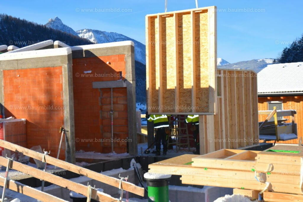 bib-lg09-holzbau-0036 | Nach LV-Leistungsgruppen sortierte Detailfotos über den Bau eines Hauses. Alle Hausbau-Bilder direkt vom Urheber und Autor der Website Haus-Selber-Bauen.com