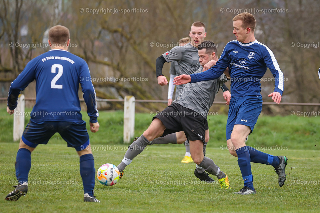 Kombach_Wiesenbach (30) | 08.04.2023; Kreisliga B Biedenkopf; Rasenplatz Kombach; FC Kombach - FV Wiesenbach; Ergebnis 4:4 (2:1)