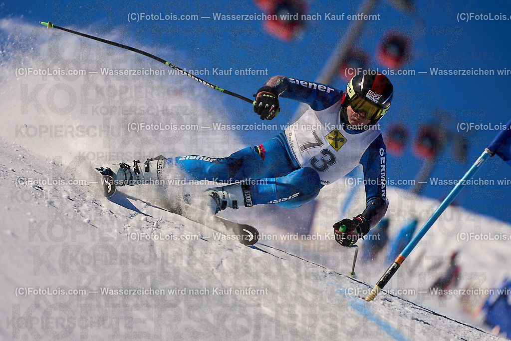 ALP2934_MASTERS-Cup_GS-B Herrn_Stolte Joachim | (C)FotoLois.com, Alois Spandl. FIS Masters-Cup Wildschönau, Giant Slalom auf der Piste Schatzberg GS, Siegerehrung auf dem Dorfplatz Niederau, Sa 13. Januar 2024.