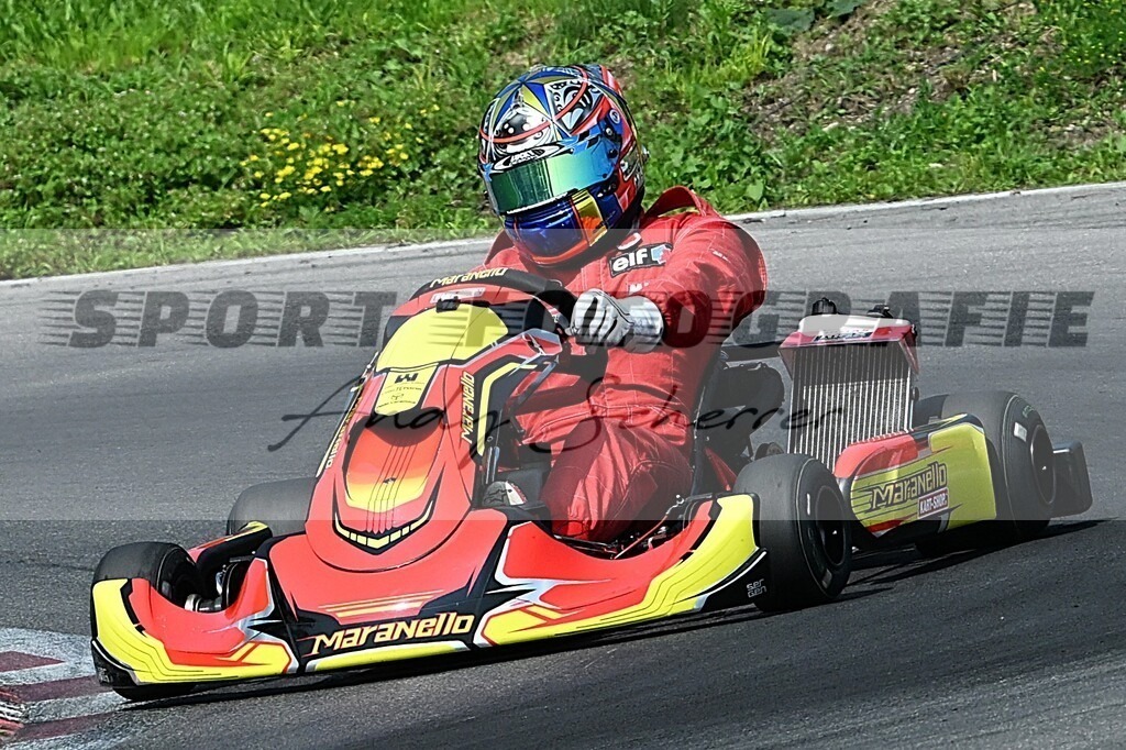 aaDSC_9943 | Kaufen Sie Sportbilder im Onlineshop von Andy Scherrer Sportfotografie. Faszinierende Bilder von Sportevents aus der ganzen Schweiz. Fussball, Frauenfussball, Unihockey, Handball, Schwingen und weiteren Sportarten. - Realisiert mit Pictrs.com