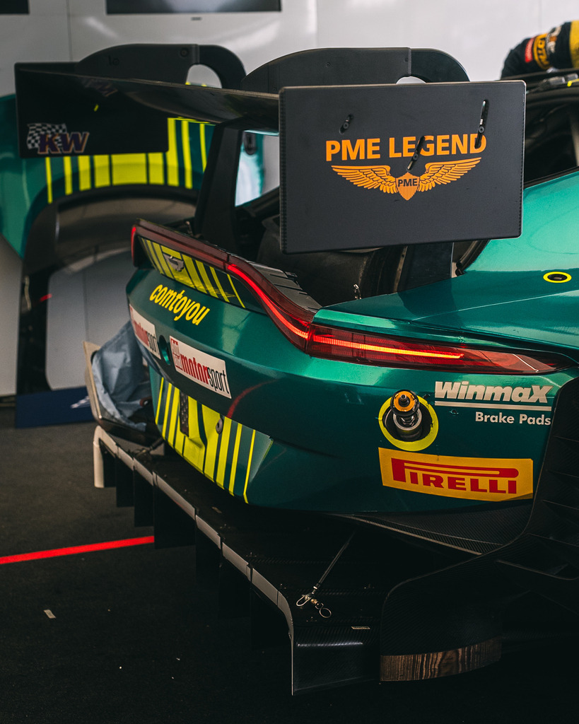 TXO05503 | Exklusive Motorsport-Fotografie aus Leipzig von TXO Media – für Rennfahrer, Teams & Sponsoren. Sausemuth liefert starke Bilder, die Emotion zeigen. Jetzt buchen & glänzen! - Realisiert mit Pictrs.com