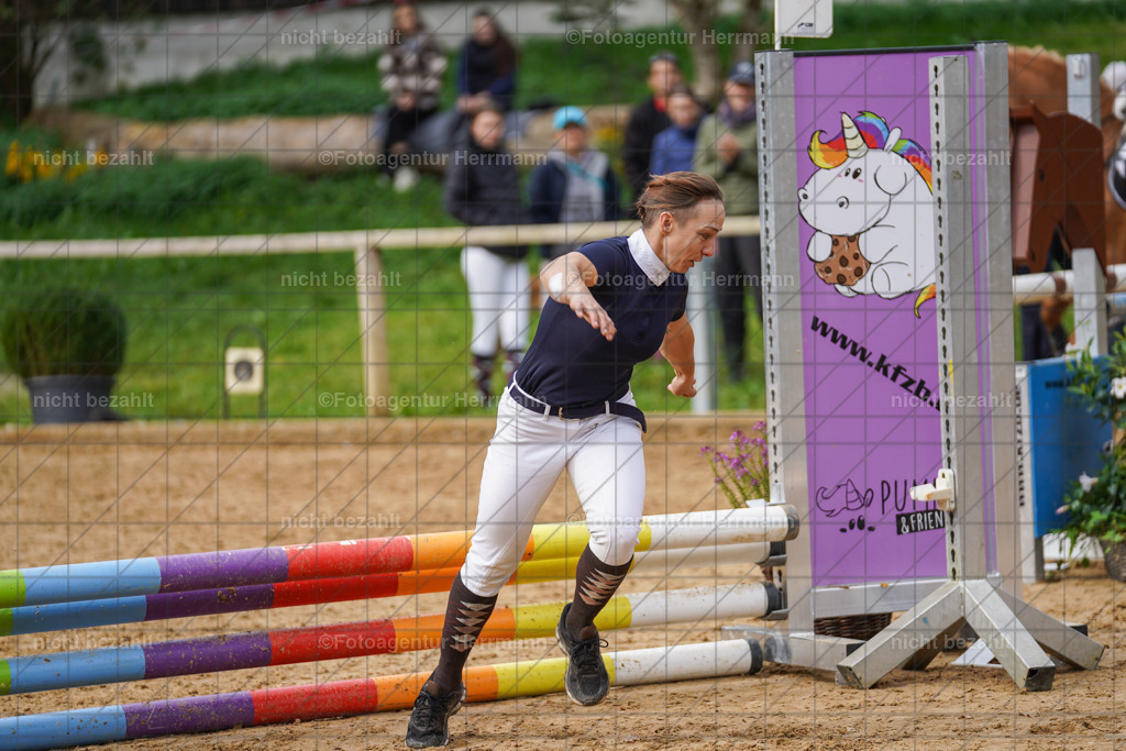 20221009-FAH08611 | Diessen am Ammersee, 2022, Dressur- und Springturnier, Reitsportbilder, Turnierfotografen Bayern, Pferdefotografen, Fotoagentur Herrmann, Turnierbilder