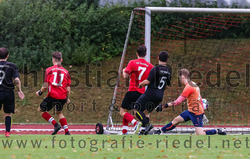 2023-08-27_041_TSV_Zorneding_II_gegen_TSV_Grafing_II | Zorneding, Deutschland, 27.08.2023:
Fußball, A-Klasse 2023 / 2024, 2. Spieltag, TSV Zorneding II gegen TSV Grafing II, Endergebnis: 5:1

Torschuss zum 3:0 durch Denis Schiffmann (TSV Zorneding, #9)
Dennis Duwel (TSV Zorneding, #11), Kai Hoffman (TSV Zorneding, #7), Florian Dichtl (TSV Grafing, #5), Torwart Konstantin Lanzl (TSV Grafing, #22)

Foto: Christian Riedel / fotografie-riedel.net