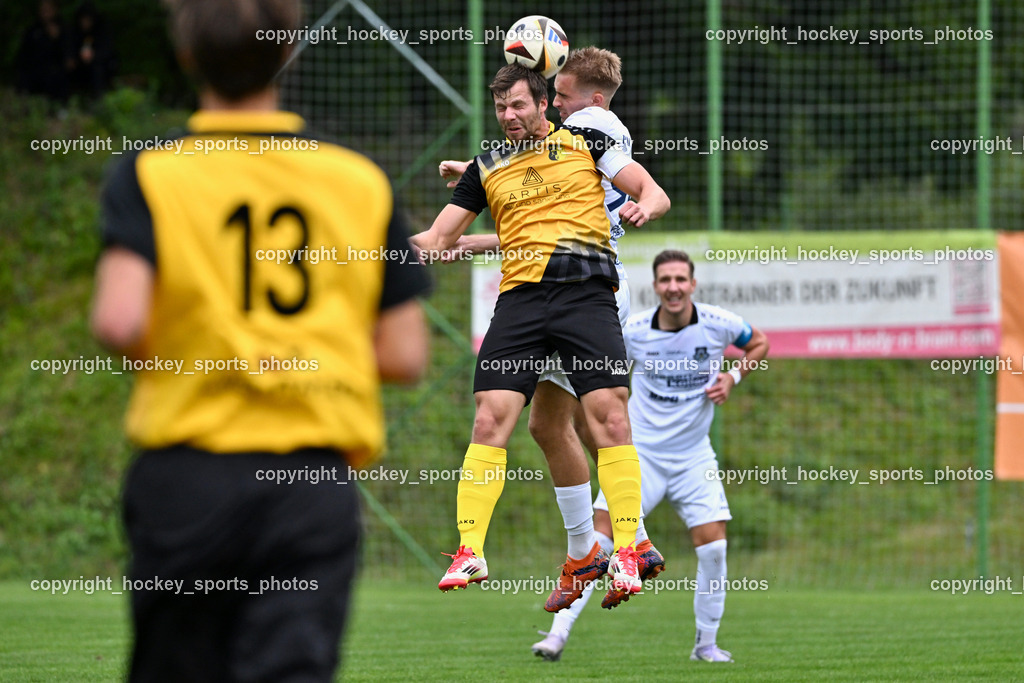 SV Arnoldstein vs. ATUS Velden | #31 Roman Binter SV Arnoldstein, #99 Luca Pollanz ATUS Velden, SV Arnoldstein vs. ATUS Velden, SV Arnoldstein vs. ATUS Velden am 16.09.2025 in Arnoldstein (Waldparkstadion Arnoldstein), Austria, (Photo by Bernd Stefan)