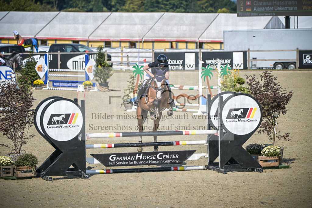 DOS_2276 | Entdecke hochwertige Reitturnierfotos von Foto Oger. Professionell, emotional und authentisch – jetzt Lieblingsmomente im Shop bestellen.Deutschlandweite Turnierfotografie. - Realisiert mit Pictrs.com
