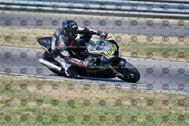 26bt04-0027 | markuskiefer.com - Realisiert mit Pictrs.com
