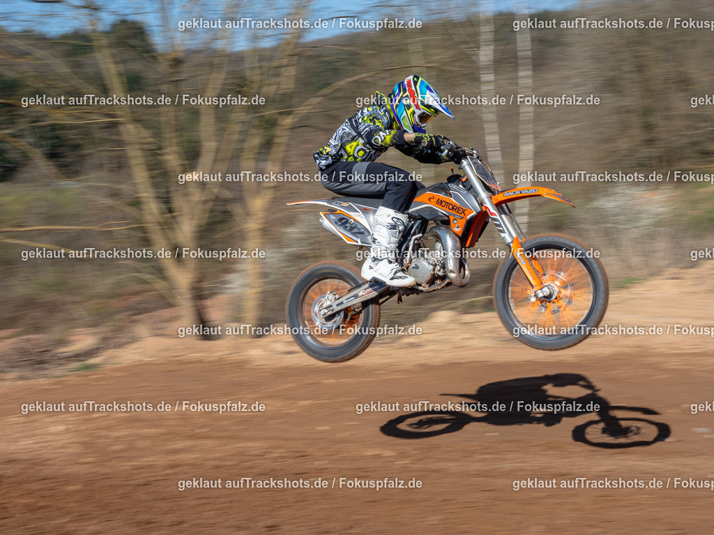 Schweyen040525-4 | Trackshots.de / Fokuspfalz.de - Realisiert mit Pictrs.com