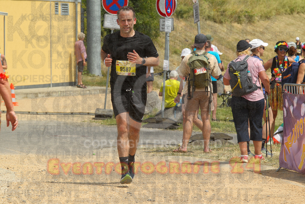 250614_1424_EV4_2157 | Sportfotografie im Rhein-Sieg Kreis, Köln, Bonn, NRW, Rheinland Pfalz, Hessen, etc. Unser Tätigkeitsfeld umfasst den Laufsport vom Volkslauf über den Marathon, Duathlon, Triathon bis zum Ultralauf wie Kölnpfad Ultra oder Schindertrail.