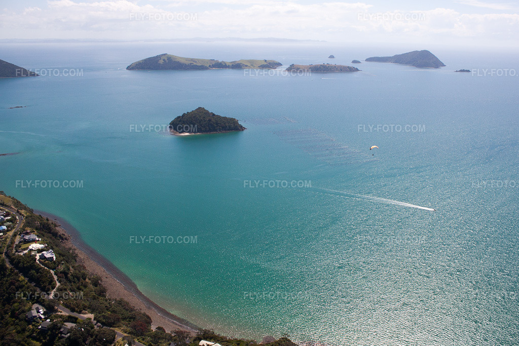 Aerial view: View of the town in the district Wyuna Bay in Coromandel in the state Waikato, New Zealand.Photo: IMG_55675.jpg taken on 01/12/2013 by Werner Riehm/FLY-FOTO.comResolution of the original: 4438 x 2959 px