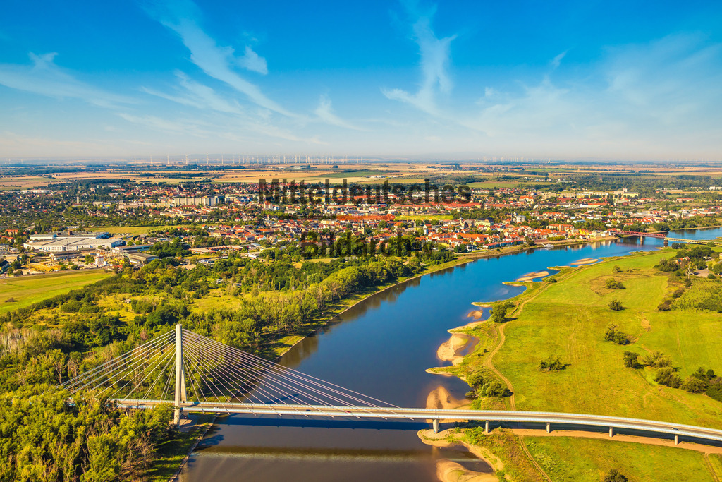 Luftbild Schönebeck Elbe Brücke LU von oben-2 | Schönebeck Pylonbrücke B246 über die elbe - Realisiert mit Pictrs.com