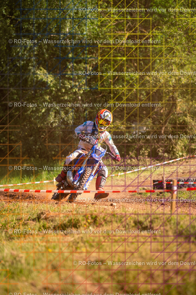 Wolfshausen 3 Lauf -1793 | Sportfotografie von RO-Fotos: Motorsport, Motocross, Enduro, Laufveranstaltungen und Triathlon. Professionelle Fotos von Sportlern und Events. - Realisiert mit Pictrs.com
