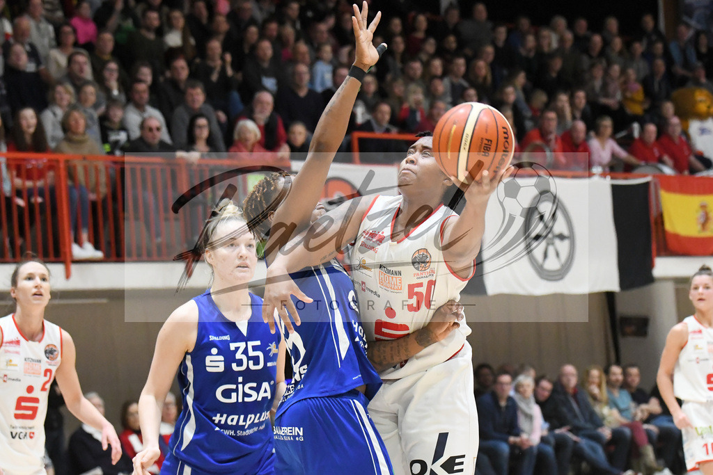 20200126_PANHAL_0042 | Basketball, Frauen: Cori Coleman (GISA LIONS SV Halle) und Brianna Rollerson (GiroLive-Panthers Osnabrück) im Zweikampf beim Spiel der Toyota DBBL zwischen GiroLive-Panthers Osnabrück vs. GISA LIONS SV Halle am 26.01.2020 im Panthers Dome in Osnabrück, Deutschland.(Foto von Nico Paetzel) - Realisiert mit Pictrs.com