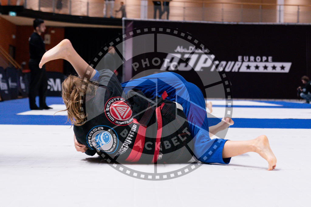 20241013PBB1185 | Athletes compete during the AJP Tour Europe Continental Jiu-Jitsu Amateurs & Masters Championship on October 13, 2024 in Almere near Amsterdam, Netherlands. © Chiara Dazi / photoblackbelt