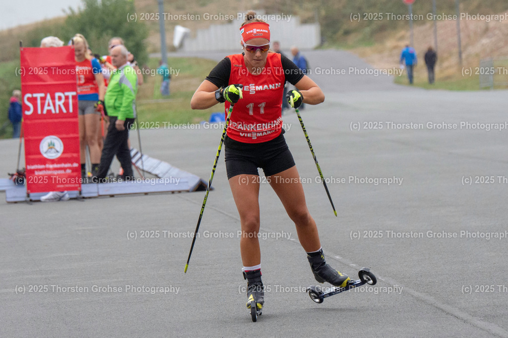 Deutsche Meisterschaften Biathlon | Deutsche Meisterschaften Biathlon, Speziallanglauf Frauen am 14.09.2018 in der DKB SKI ARENA in Oberhof, (Deutschland)

Bild: Schneider Sophia vom SV Oberteisendorf / Zoll - Realisiert mit Pictrs.com