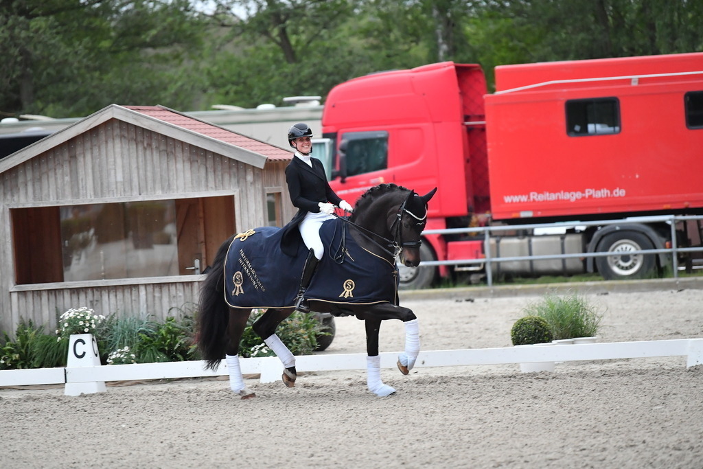 Brunkhorst_26_013 | Der professionelle Turnierfotograf ✓ Reitsport Bilder ▷ Shop ✚ günstig & schnell ✚ mit Zugang für Redakteure