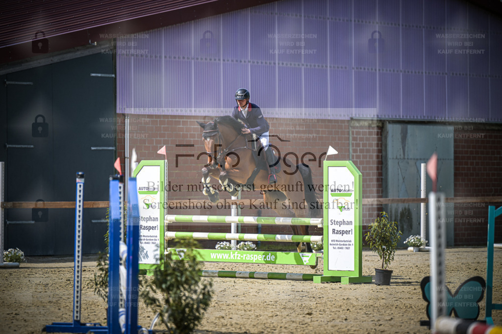 DOS_7311 | Entdecke hochwertige Reitturnierfotos von Foto Oger. Professionell, emotional und authentisch – jetzt Lieblingsmomente im Shop bestellen. - Realisiert mit Pictrs.com