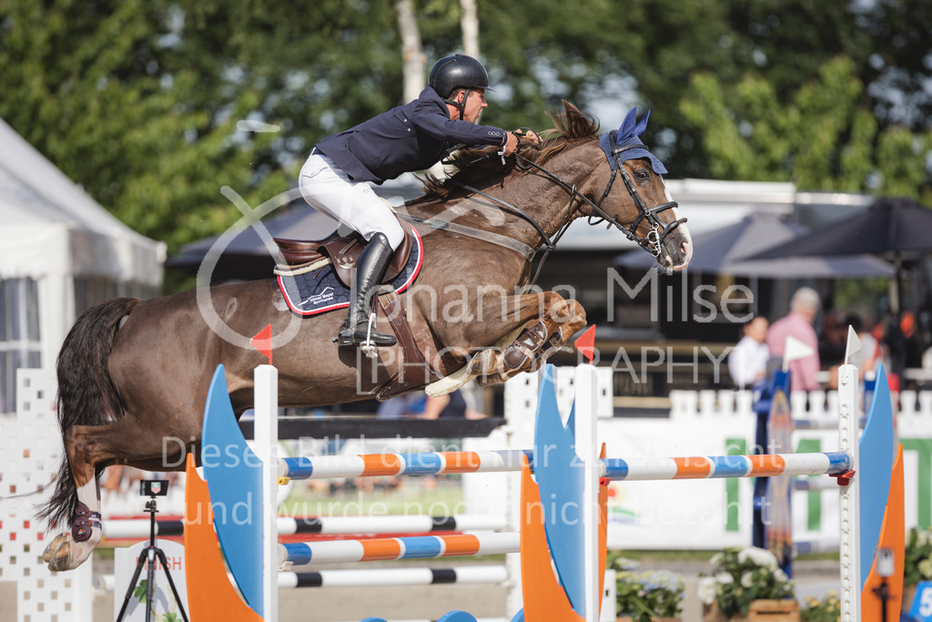 CSI2* - Internationale Springprüfung mit Siegerrunde (1,45 m)  Große / Big Tour | CSI2* - Internationale Springprüfung mit Siegerrunde (1,45 m) 
Große / Big Tour