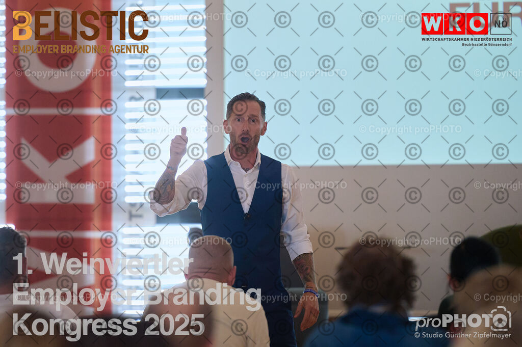 076_202509_EmployerBranding_NZ6_9835 | proPHOTO - Realisiert mit Pictrs.com