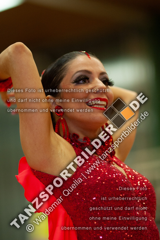 20090124-10209 | Hier finden Sie Tanz Bilder vom Latein und Standard Formationen tanzen. Sportbilder vom Tanzsport. Schöne Fotos und von Weltmeisterschaft, Europameisterschaft, Bundesliga, Regionalliga, Oberliga und Landesliga sowie von GOC Stuttgart, DanceComp, WM Bremen