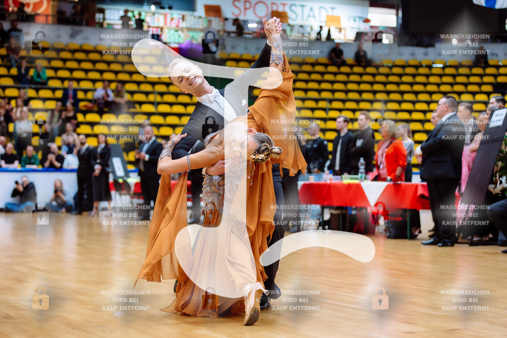 Hessen Tanzt WDSF International Open Standard 2nd (18) Yahor Boldysh _ Irina Averina (TSC Excelsior Dresden)-2025-05-17-0025 | Webshop for digital downloads and prints of dance sport, event & show photographer Julian Link - Realisiert mit Pictrs.com