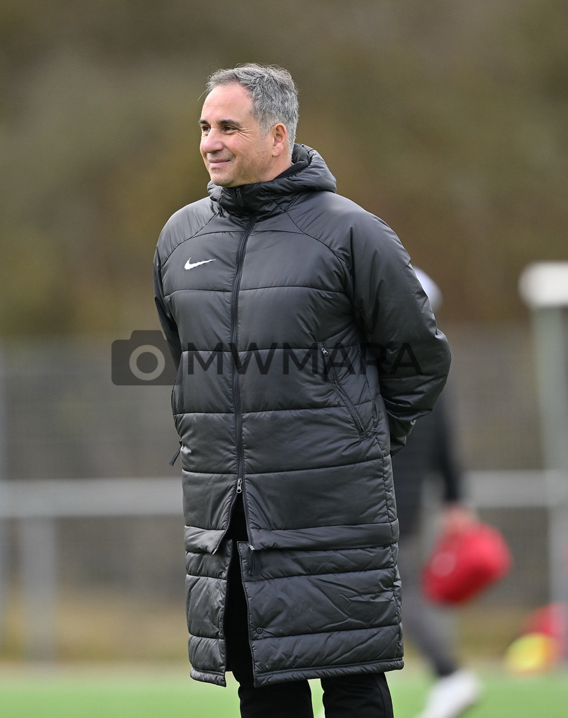 Fussball I Herren I Saison 2025-2026 I Bundesliga I 6. Spieltag I Eintracht Frankfurt - FC Bayern München  | MWMARA - Realisiert mit Pictrs.com