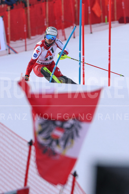 Audi FIS Ski World Cup: Men’s Slalom – Hahnenkamm Race, Kitzbuehel | Kitzbuehel, Austria, 25.Jan.26 - Alpine Skiing - FIS World Cup, Hahnenkamm Race, Slalom, men. The image shows FELLER Manuel (AUT, Atomic).