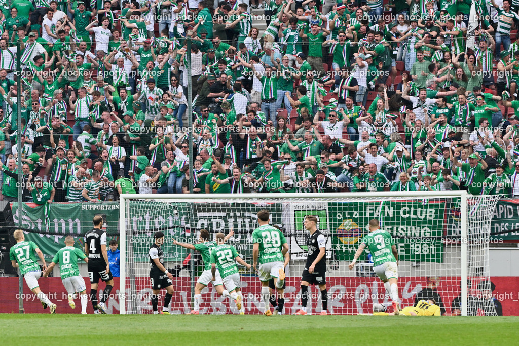 SK Puntigamer Sturm vs. SK Rapid Wien Siegerehrung, Impressionen | Jubel SK Rapid Mannschaft, SK Puntigamer Sturm vs. SK Rapid Wien Siegerehrung, Impressionen, SK Puntigamer Sturm vs. SK Rapid Wien Siegerehrung, Impressionen am 01.05.2024 in Klagenfurt (Wörthersee Stadion ), Austria, (Photo by Bernd Stefan)