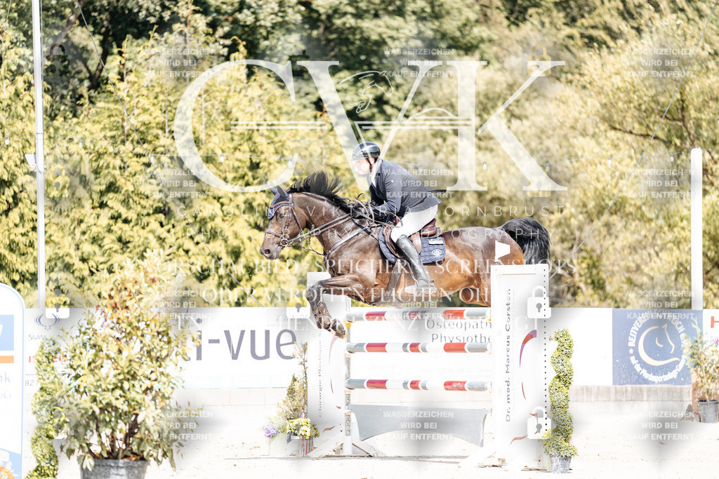 CK904962 | Turnierfotografie Pferdefotografie Trier Rheinland-Pfalz Pferdesport Reitsport Tierfotografie Sportfotografie Pferdevideo Pferdevideografie Equestrianvideography equestrianphotography  - Realisiert mit Pictrs.com