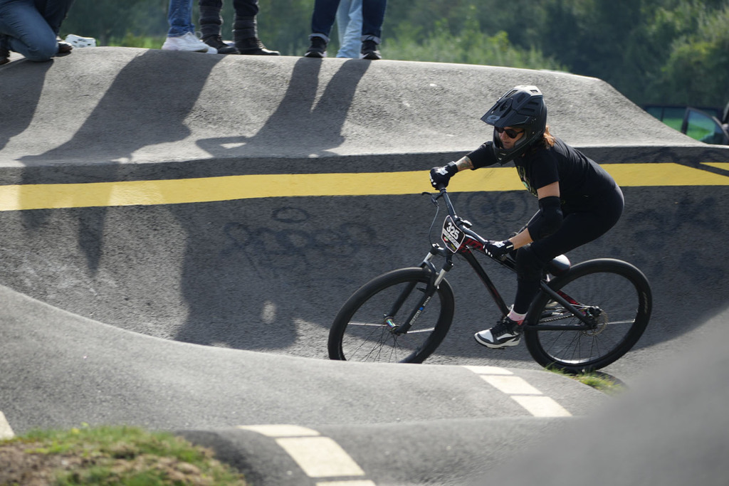 Startnr-325-Sonja_Bücken-DSC09681 | German Pumptrack Series - Realisiert mit Pictrs.com