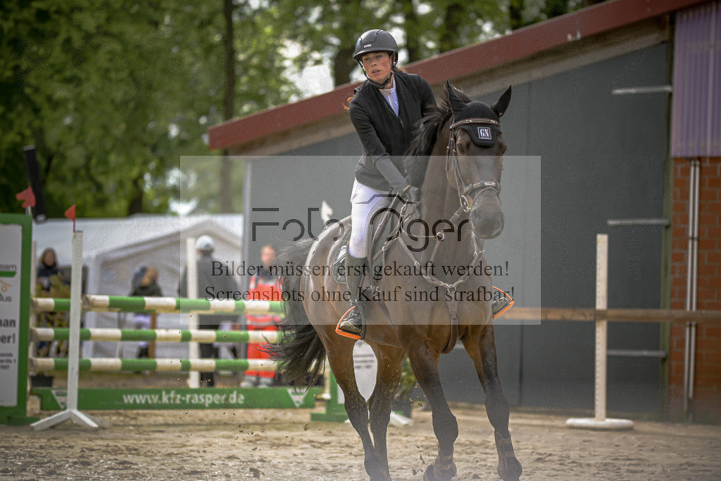 20240505-DOS_8133 | Entdecke hochwertige Reitturnierfotos von Foto Oger. Professionell, emotional und authentisch – jetzt Lieblingsmomente im Shop bestellen.Deutschlandweite Turnierfotografie. - Realisiert mit Pictrs.com