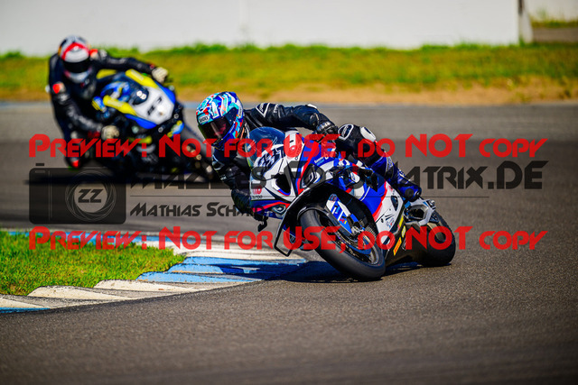 MaZZes_FotoMatrix_240520_6021986_7180 | WEISS