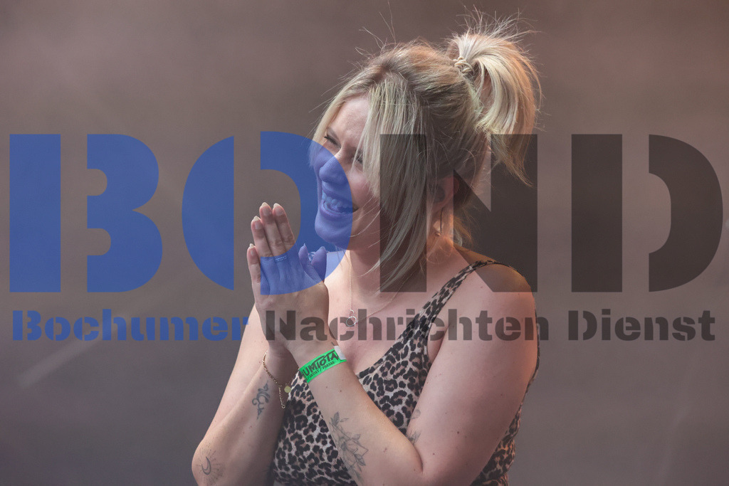 SES_BTLAER20250704-29 | bond - Realisiert mit Pictrs.com