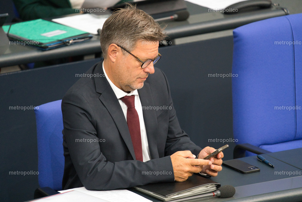 Robert Habeck (46) | Metropolico
