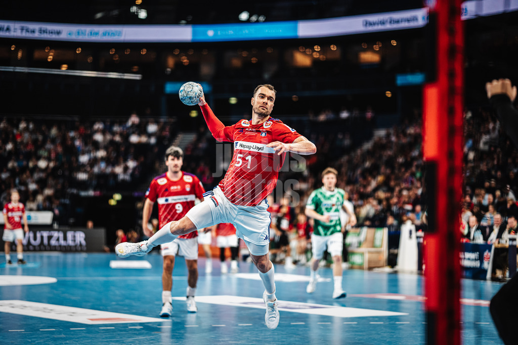 Handball | Männer | Saison 2024/2025 | DAIKIN Handball-Bundesliga | 10. Spieltag || Handball Sport Verein Hamburg vs. Füchse Berlin | 18.11.2024 | Casper Mortensen (#51, Handball Sport Verein Hamburg) beim Wurf aufs Tor