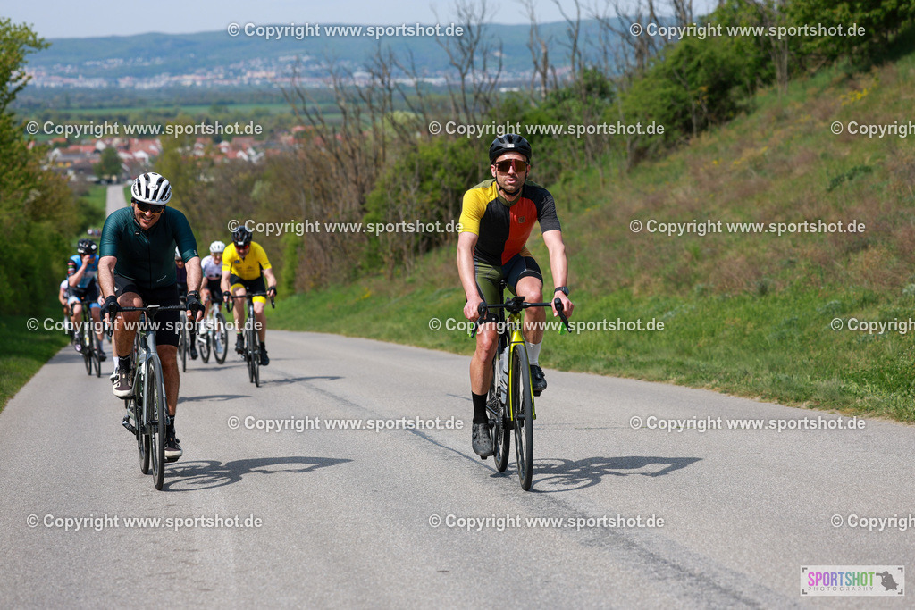 658_AR6_9914 | Neusiedlersee Radmarathon 2026@sportshot_your_pictrs #yourpictures#roadtowm2029 #nrm #neusiedlerseeradmarathon #neusiedlersee #neusiedlerseetourismus #burgenland #mörbisch #nrm26 #burgenlandtourismus #voglundco #poweredbyburgenlandtourismus #radsport #rad #marathon #ucigranfondo #visitburgenland #ucigranfondoworldseries