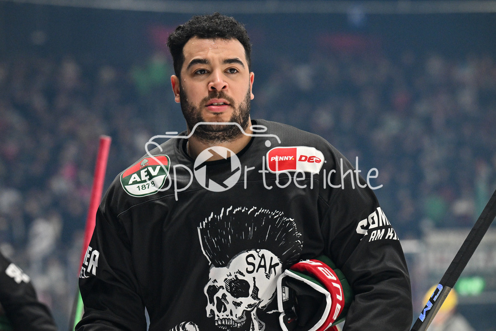 Augsburger Panther - Löwen Frankfurt  | im Bild Nicholas BAPTISTE (Augsburger Panther 73) beim warmup vor der Partie / Freisteller / Einzelfoto / DEL: Augsburger Panther - Loewen Frankfurt, Curt Frenzel Stadion am 12.01.2025