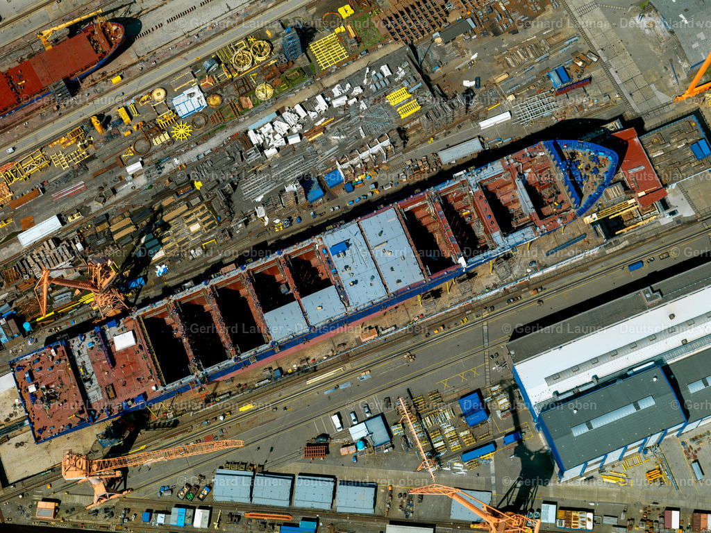 2806474 | Trockendock im Hafen Emden