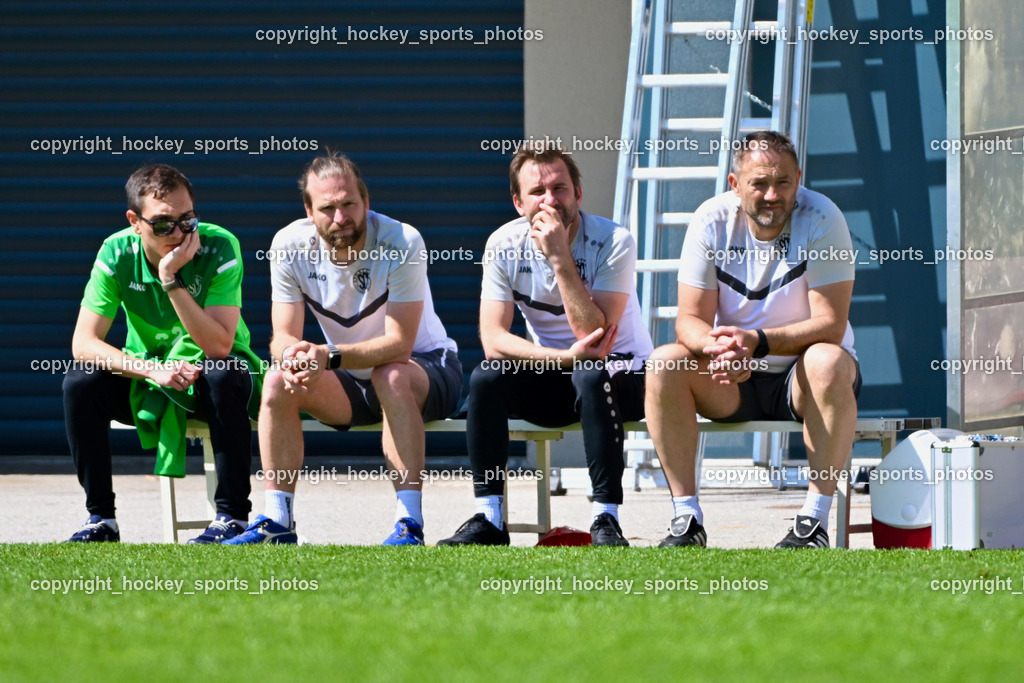 SC Landskron vs. SV Falle Maria Gail | #8 Philipp Gatti, Asisstentcoach SC Landskron Emanuel Kaus, Headcoch SC Landskron Johannes Meschnig, Tormann Trainer SC landskron Fahrudin Ducanovic, SC Landskron vs. SV Falle Maria Gail, SC Landskron vs. SV Falle Maria Gail am 17.05.2026 in Villach (Sportanlage Landskron), Austria, (Photo by Bernd Stefan)
