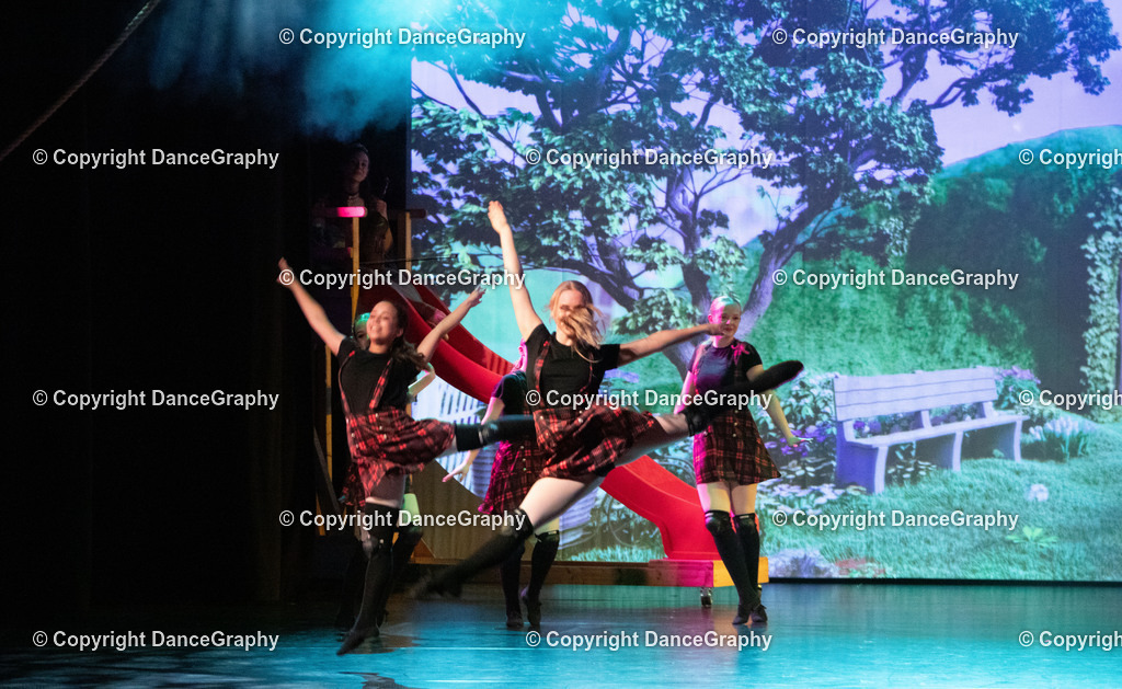 GPHY1945 | DanceGraphy - Realisiert mit Pictrs.com