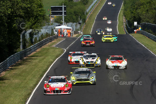 24hNbg17_90793SH_TU | (31): Norbert Siedler, Michael Christensen, Lucas Luhr, Klaus Bachler - (50): Dominik Baumann, Maximilian Buhk, Edoardo Mortara, Edward Sandström - Realisiert mit Pictrs.com