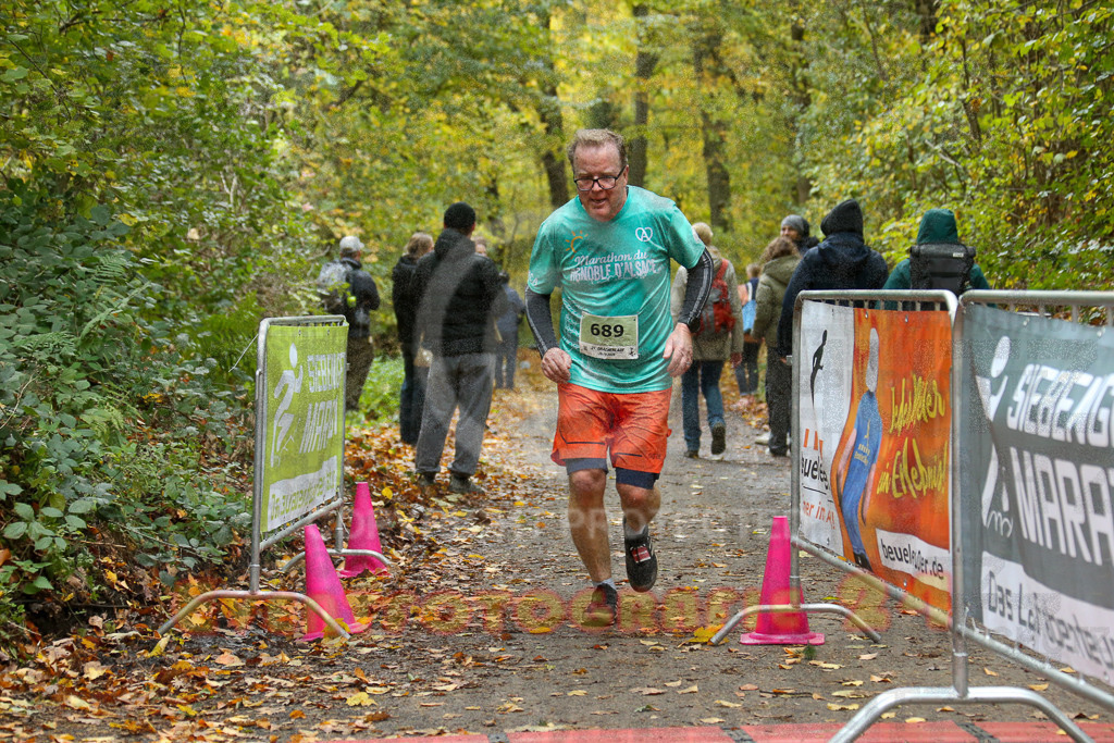 251026_1334_EX1_3658 | Sportfotografie im Rhein-Sieg Kreis, Köln, Bonn, NRW, Rheinland Pfalz, Hessen, etc. Unser Tätigkeitsfeld umfasst den Laufsport vom Volkslauf über den Marathon, Duathlon, Triathon bis zum Ultralauf wie Kölnpfad Ultra oder Schindertrail.