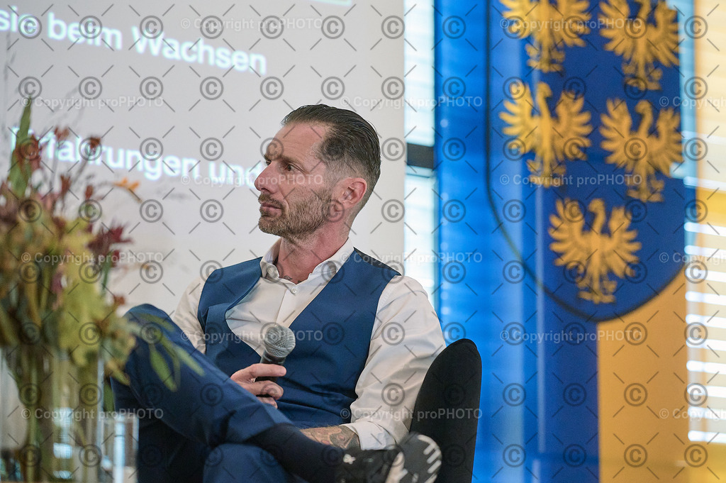 156_202509_EmployerBranding_NZ6_9913 | proPHOTO - Realisiert mit Pictrs.com