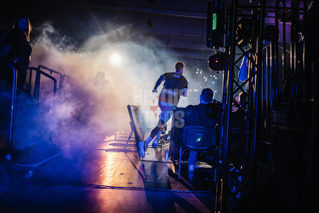 Basketball | Männer | Saison 2024/2025 | easyCredit Basketball Bundesliga | 14. Spieltag | Veolia Towers Hamburg vs. Basketball Löwen Braunschweig | 30.12.2024 | Kennet Ogbe (#25, Veolia Towers Hamburg)