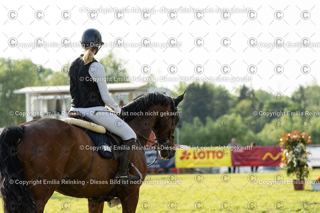 CL5A1085 | Emilia Reinking Fotografie - Realisiert mit Pictrs.com