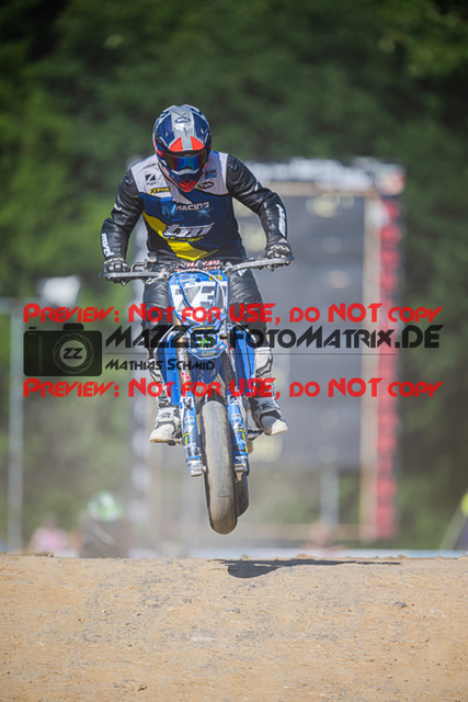 MaZZes_FotoMatrix_220702_446 | UE40