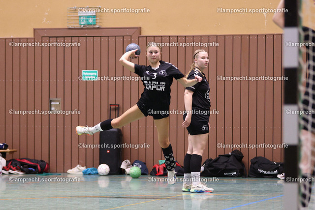 Handball I Juniorinnen I Saison 2026-2027 I Oberliga Schleswig-Holstein I 3. Spieltag I HSG Kalkberg 06 - TSV Bargteheide 022 | Charlotte Grose (3, HSG Kalkberg 06) - Realisiert mit Pictrs.com