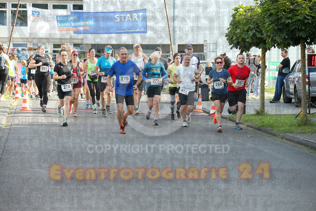 250801_1813_EX1_6496 | Sportfotografie im Rhein-Sieg Kreis, Köln, Bonn, NRW, Rheinland Pfalz, Hessen, etc. Unser Tätigkeitsfeld umfasst den Laufsport vom Volkslauf über den Marathon, Duathlon, Triathon bis zum Ultralauf wie Kölnpfad Ultra oder Schindertrail.