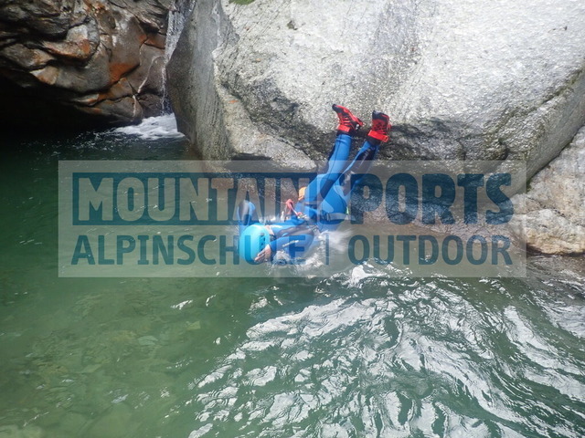 P1030108 | Bestelle die Bilder deines Berg- oder Wasser-Abenteuers mit Mountain Sports bequem von zu Hause aus direkt über unseren Online Fotoshop von pictrs.com. - Realisiert mit Pictrs.com