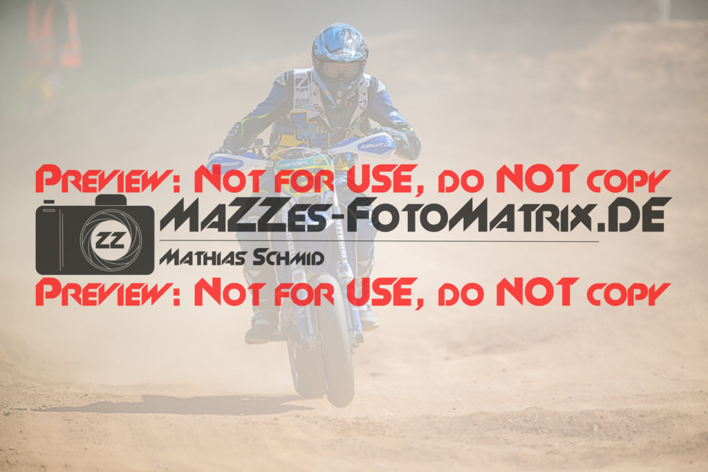 MaZZes_FotoMatrix_220529_9981 | Fotograf Mathias Schmid
Sportfotograf,
Eventfotograf,
Hochzeitsfotograf,
Portraitfotograf